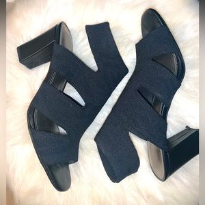 Black open toe/back mule sandals by impo. Size 10